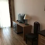 454 W Diva Apartment *